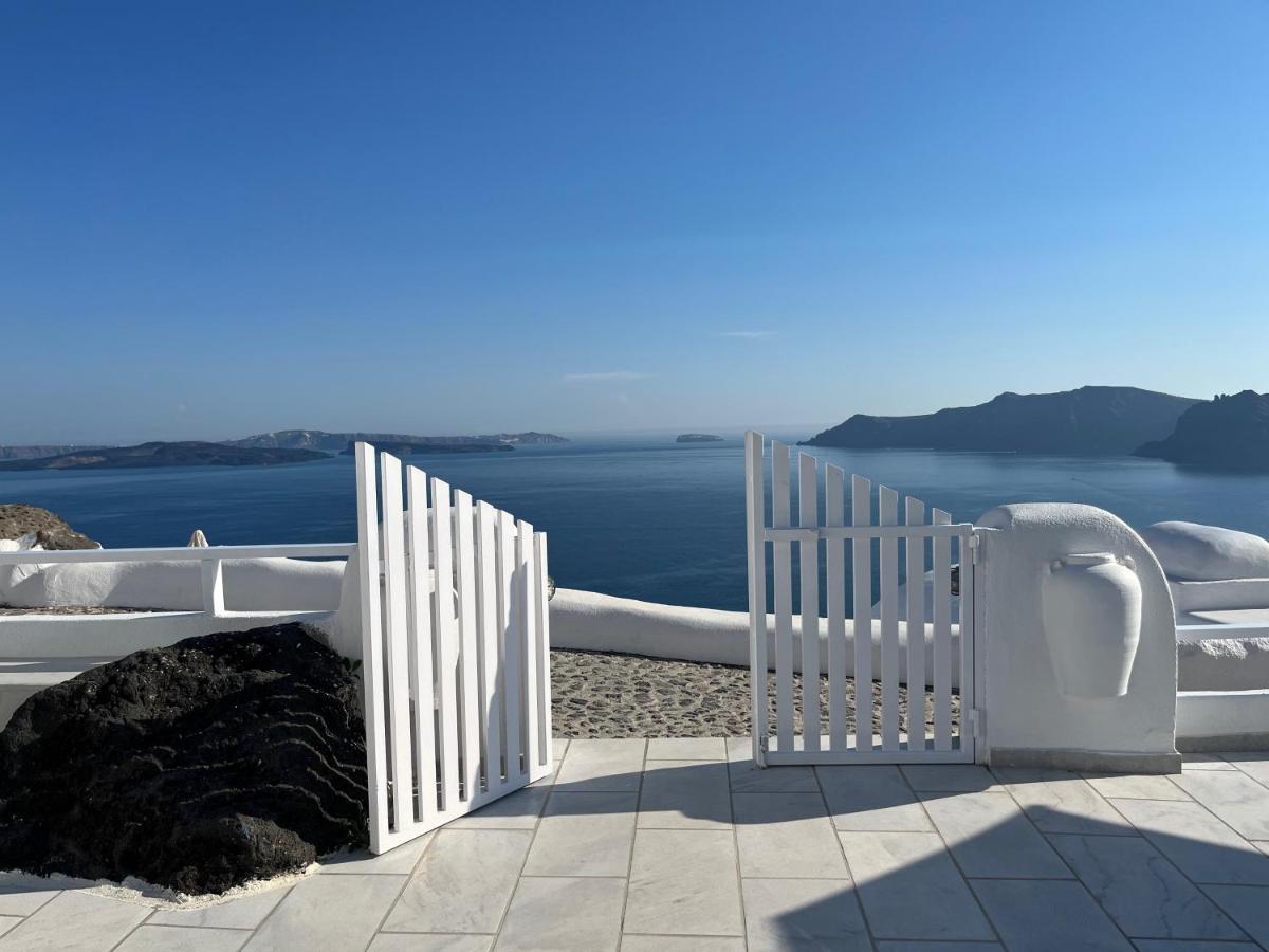 Olympic Oia (Santorini)
