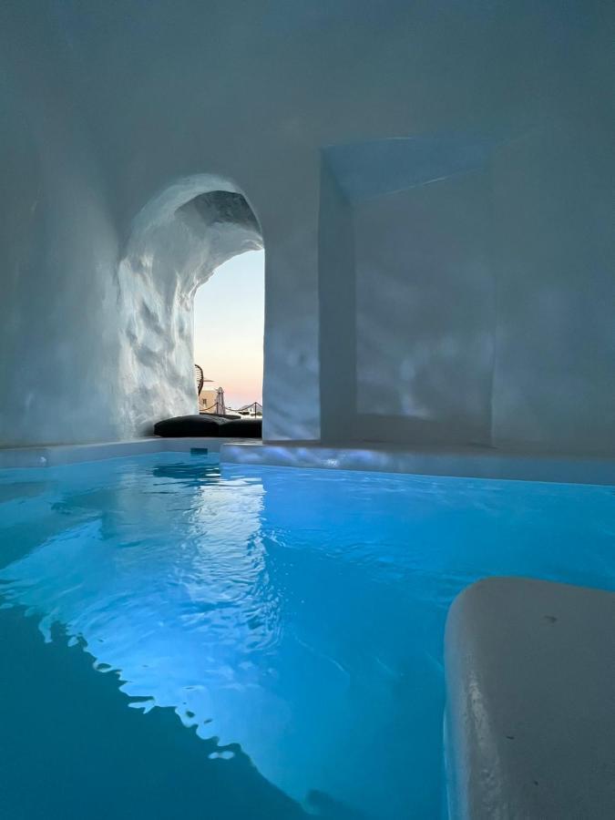 Oinos Luxury Caldera *