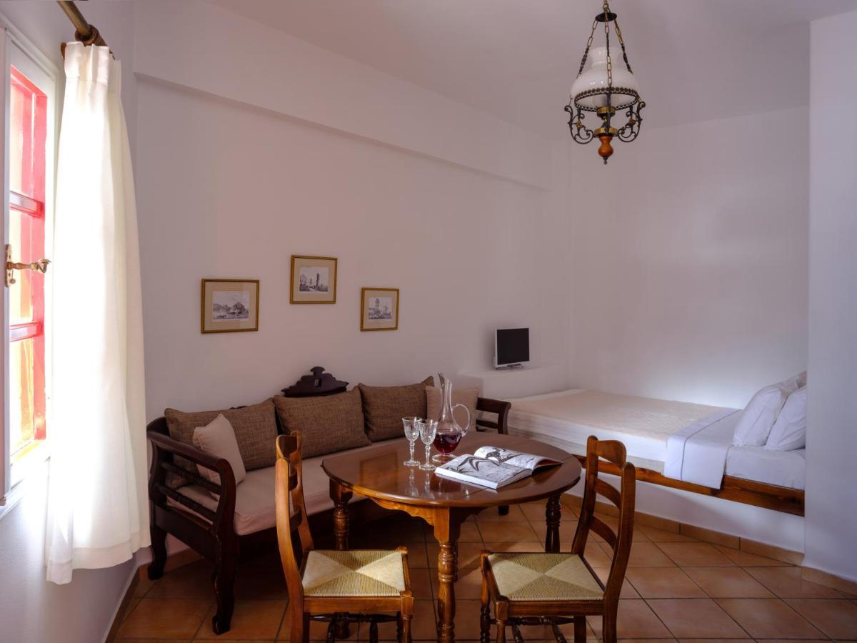 Aparthotel Nikos Oia (Santorini)
