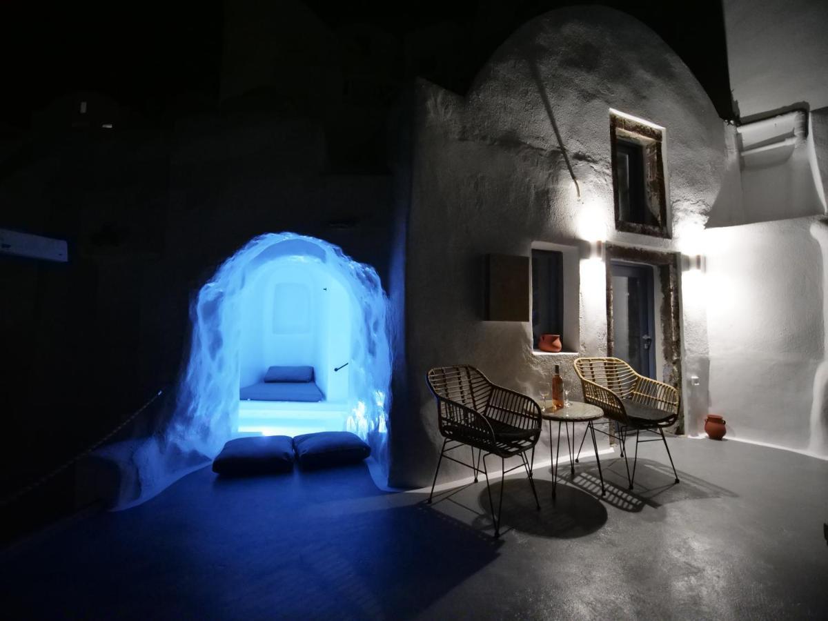 Oinos Luxury Caldera Villa Ia