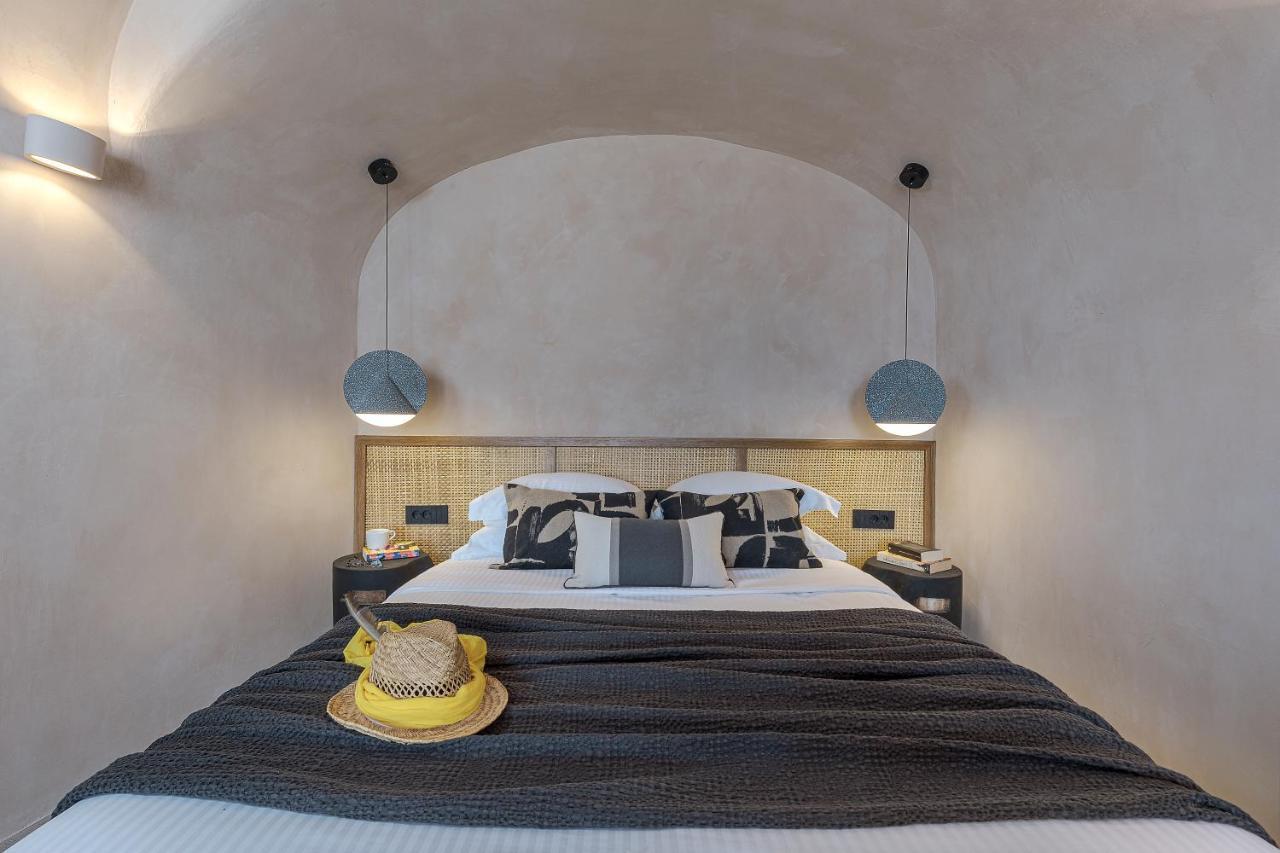 The Exotic Cave Villa Oia (Santorini)