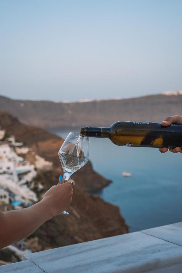 Captain's Oia (Santorini)