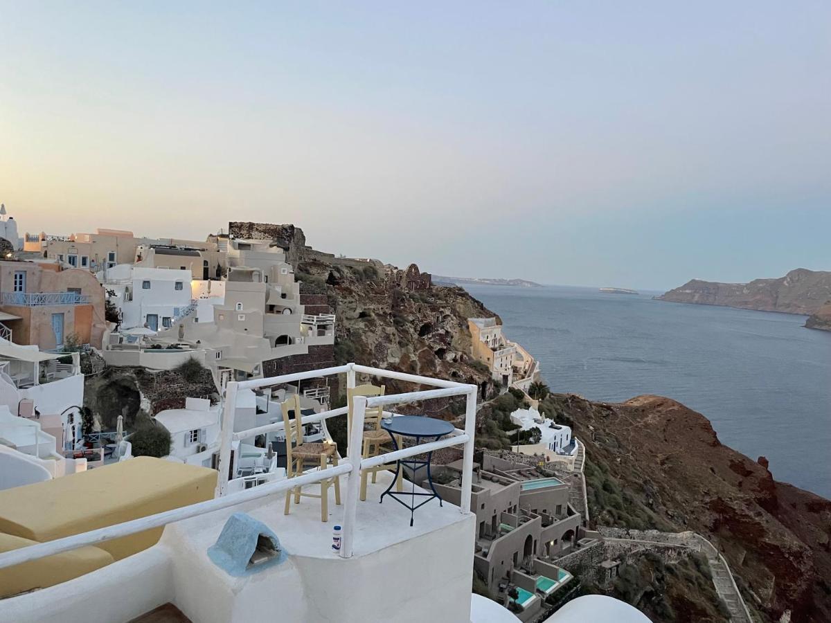 Fotinos * Oia (Santorini)