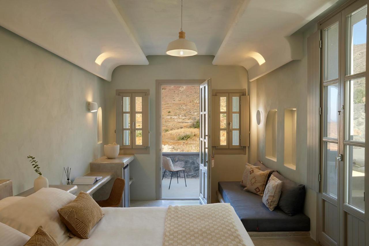 Danae Santorini Hotel 4*