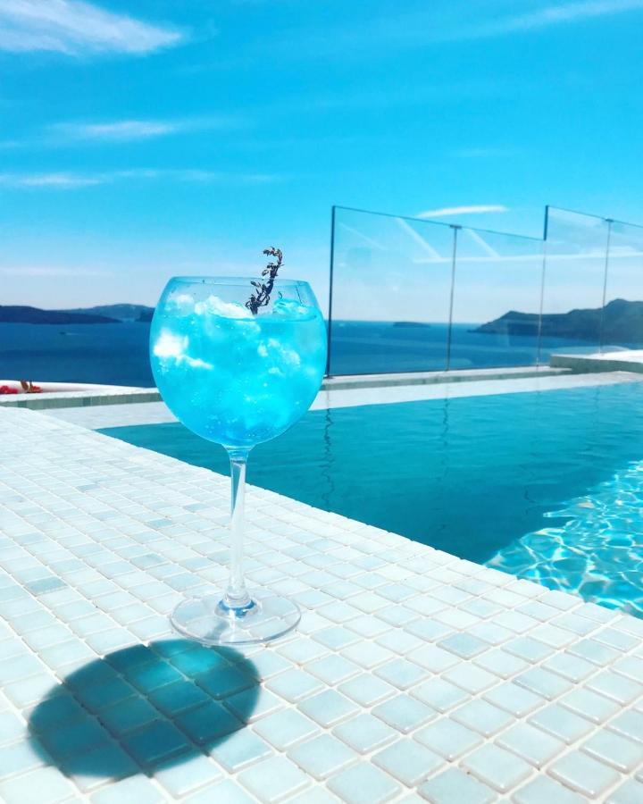 Filotera 4* Oia (Santorini)