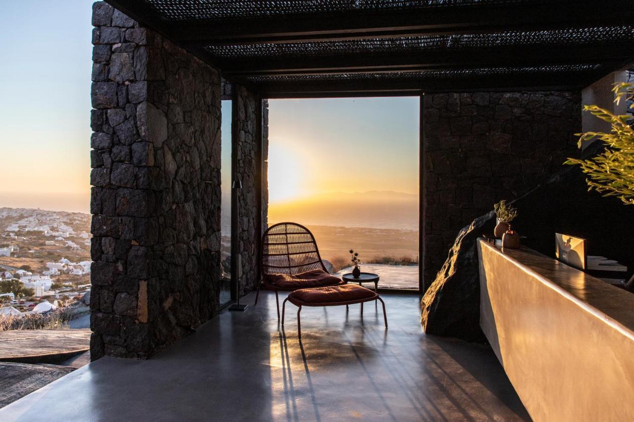 Nimbus Santorini