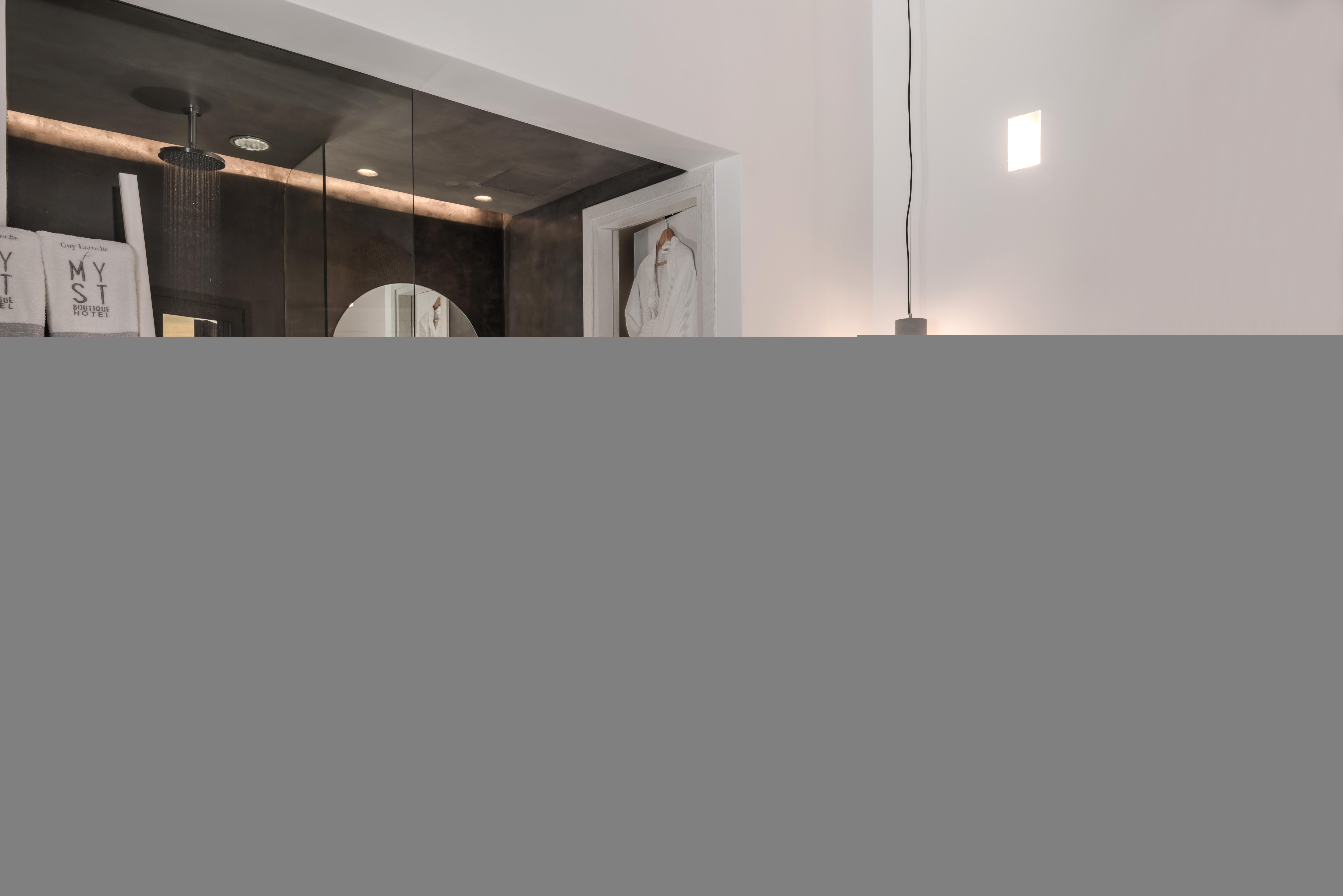 Myst Boutique Hotel Oia (Santorini)