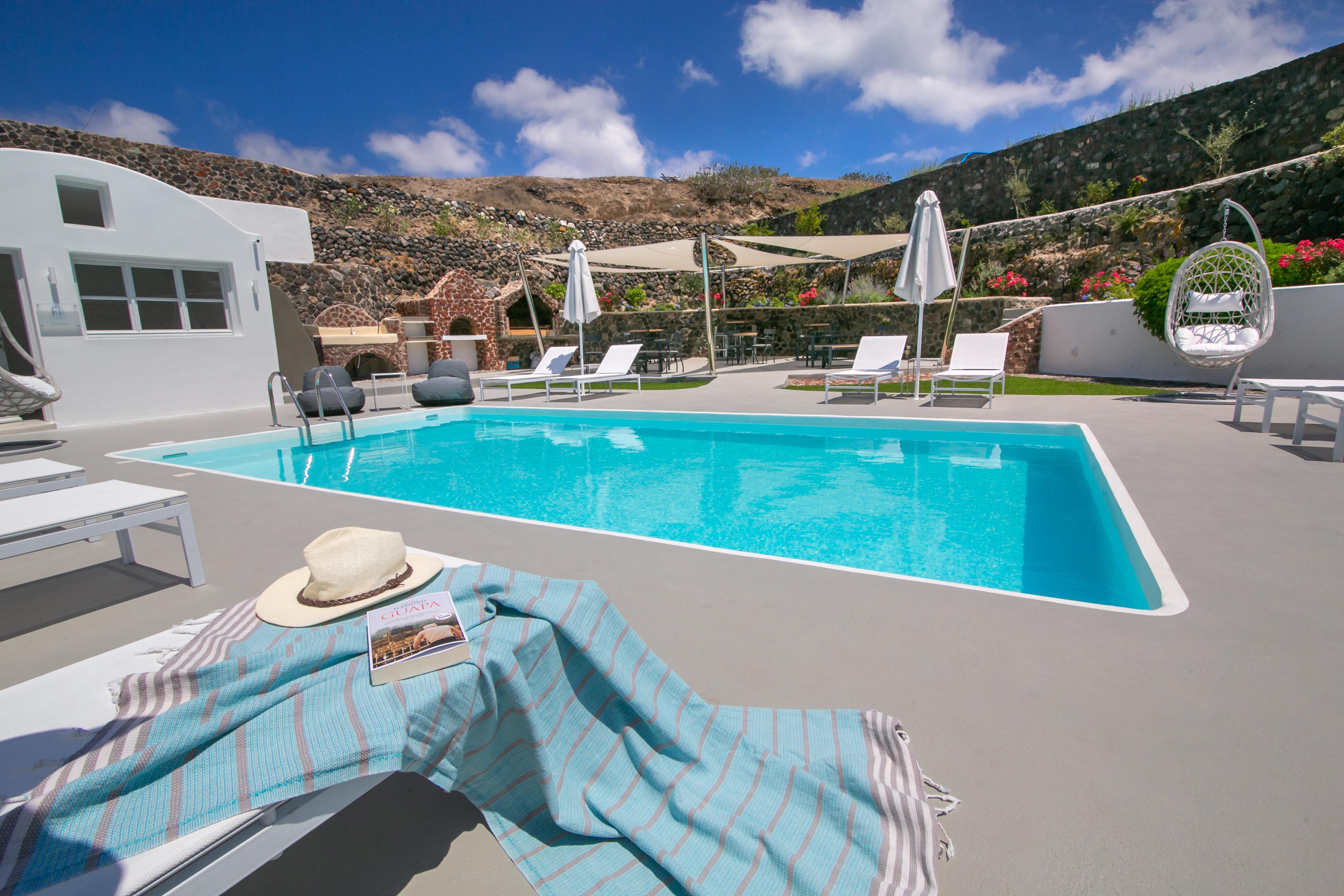 Apanomeria Boutique Oia (Santorini)
