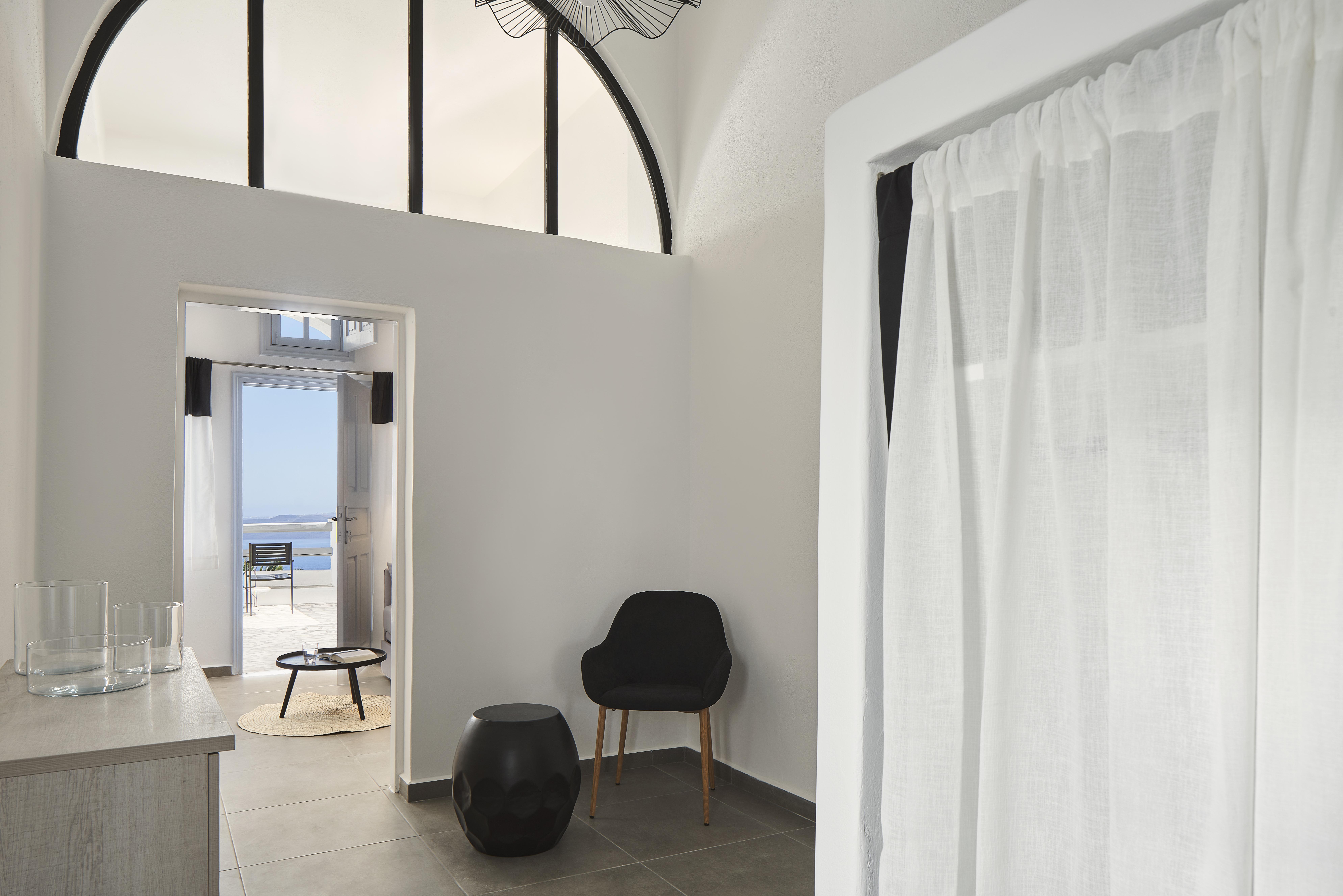 Hotel Mr And Mrs White - Santorini 4*