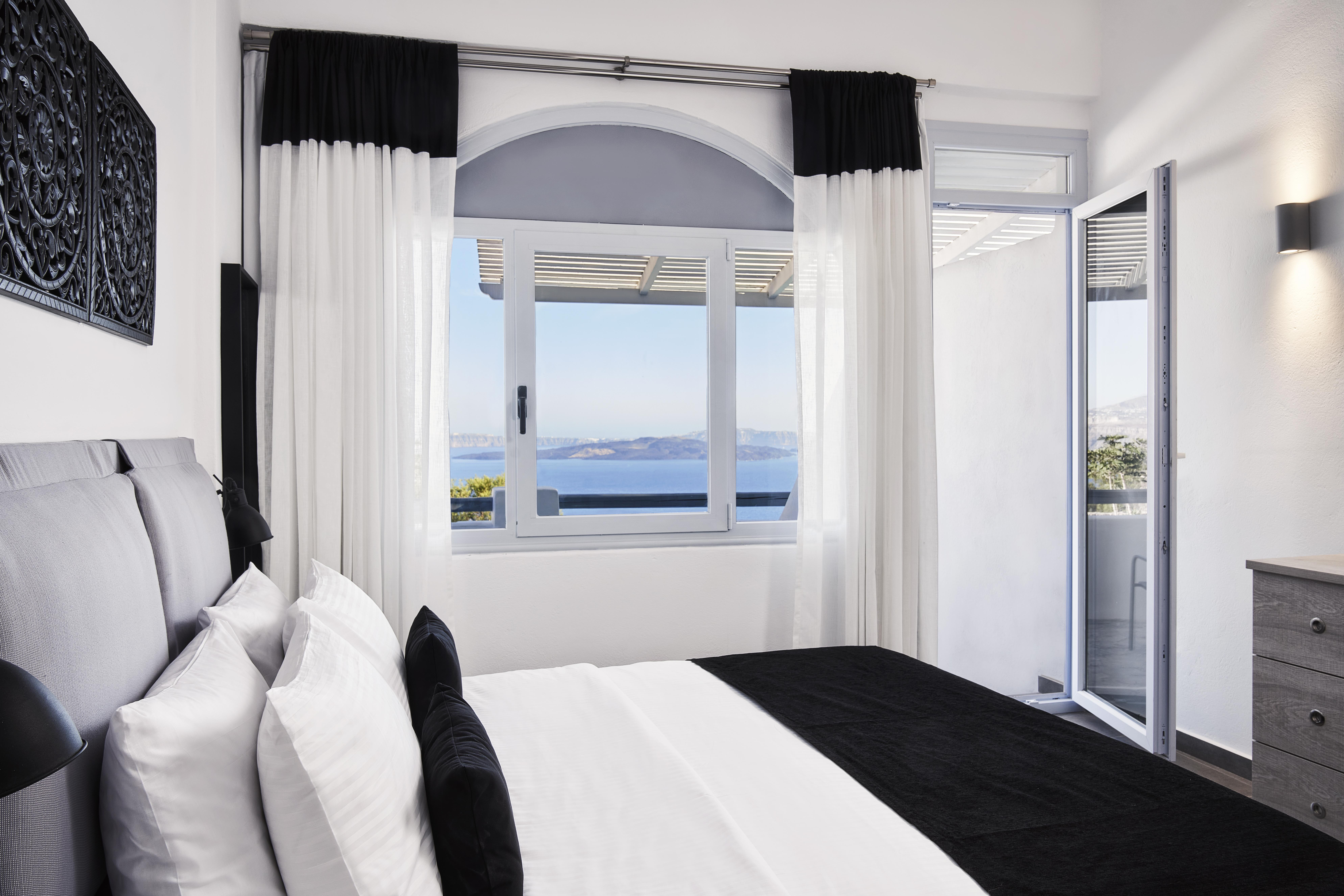 Hotel Mr And Mrs White - Santorini 4*