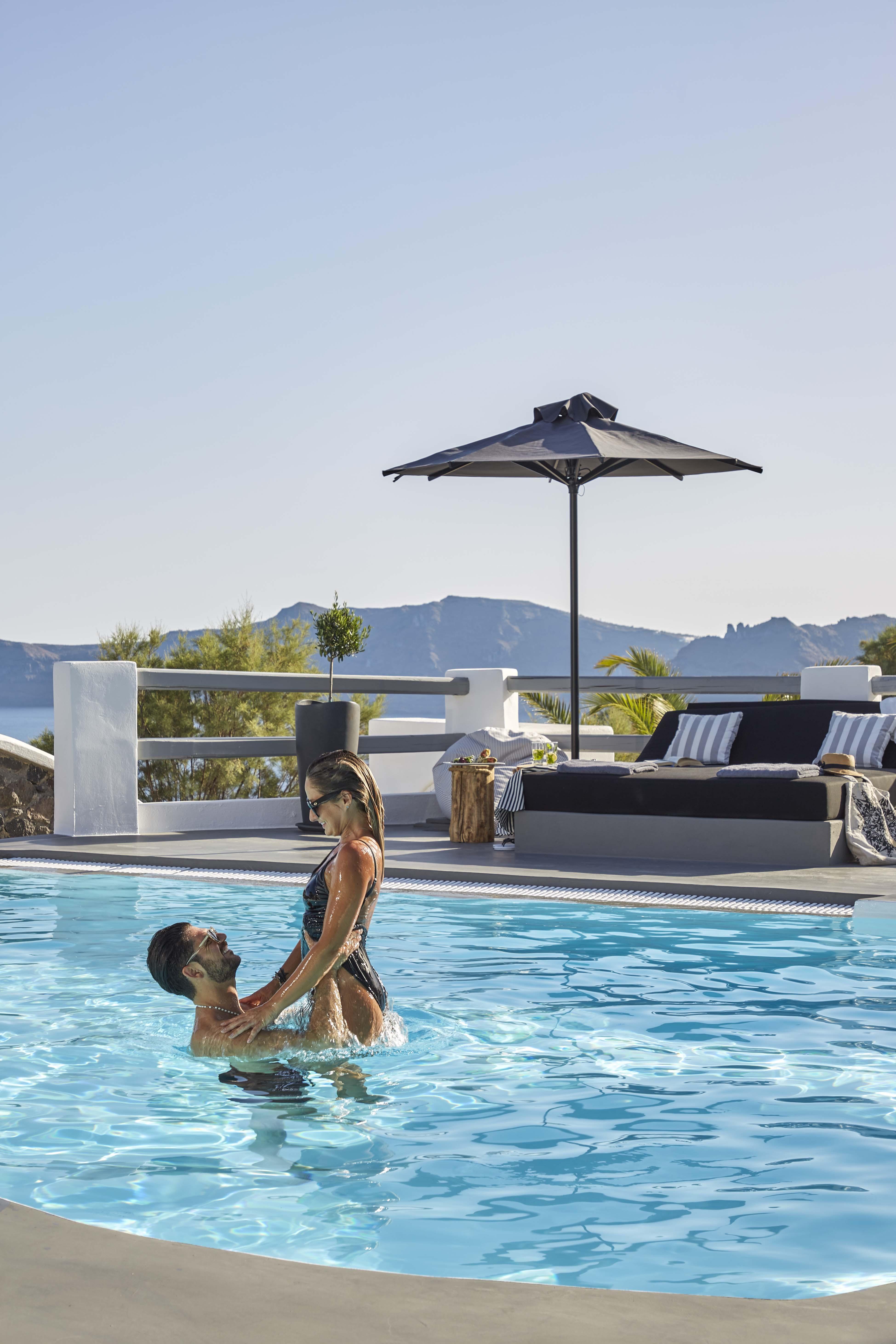 Mr And Mrs White - Santorini Hotel Ia