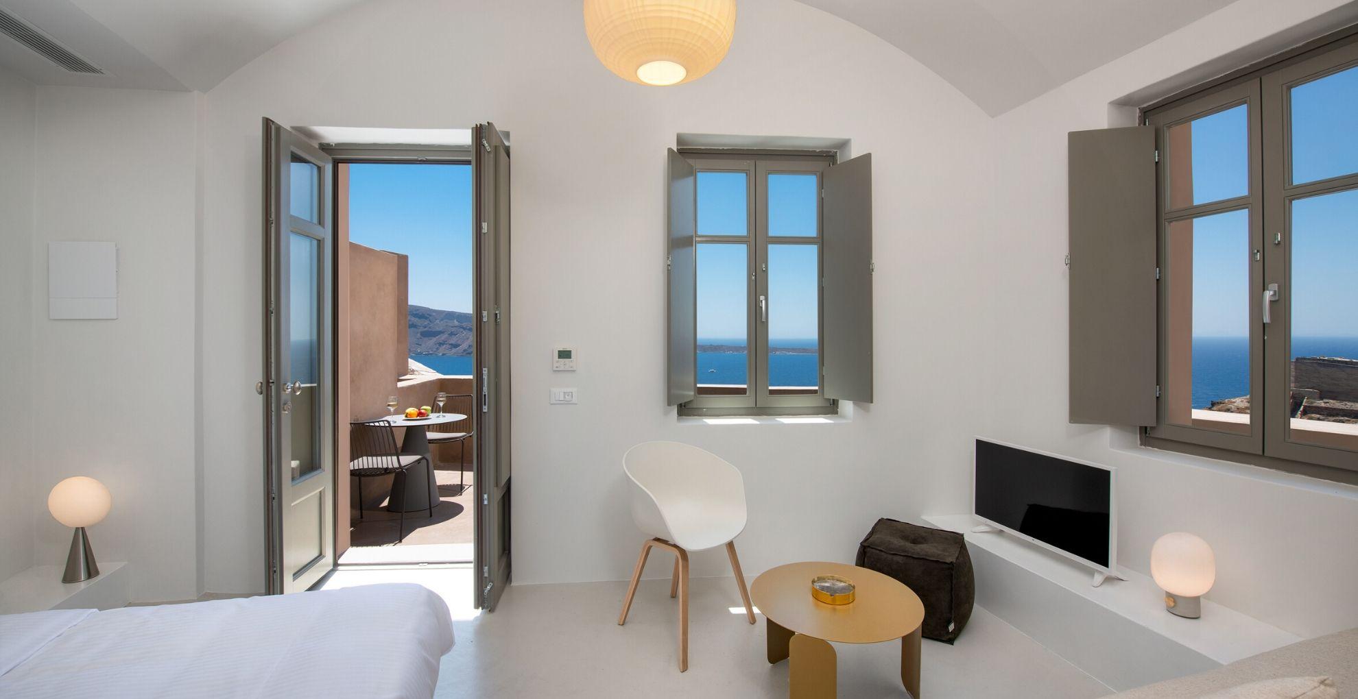 Old Castle Villa Oia (Santorini)