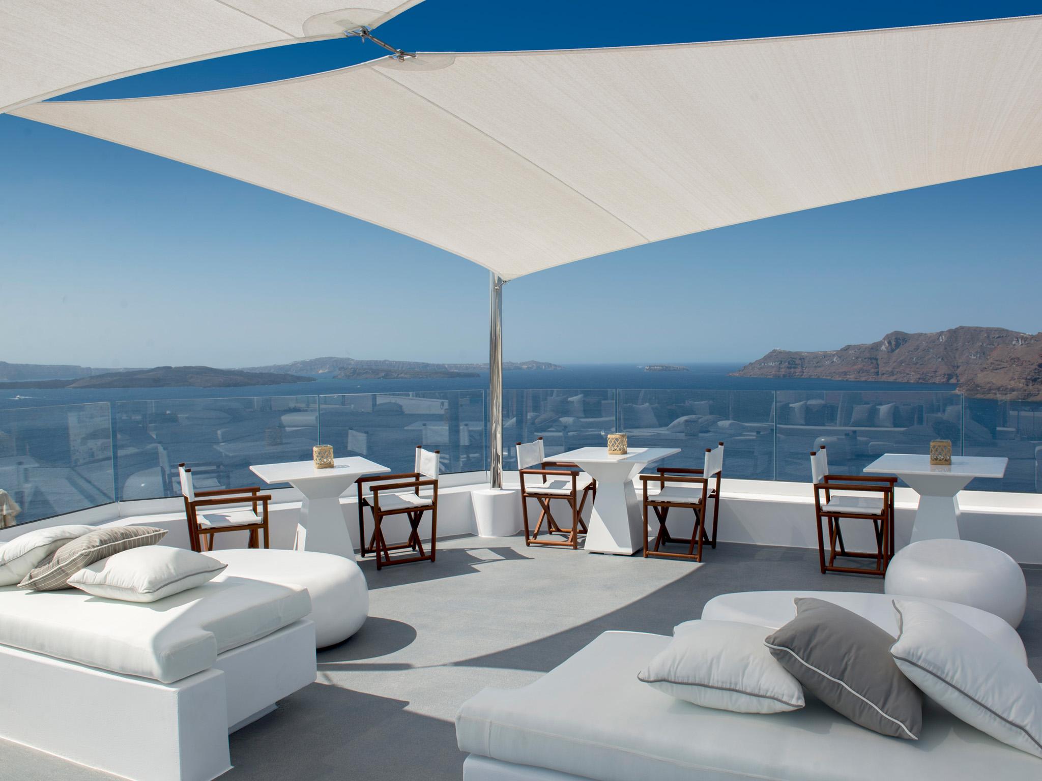 Hotel Canaves Sunday Oia (Santorini)