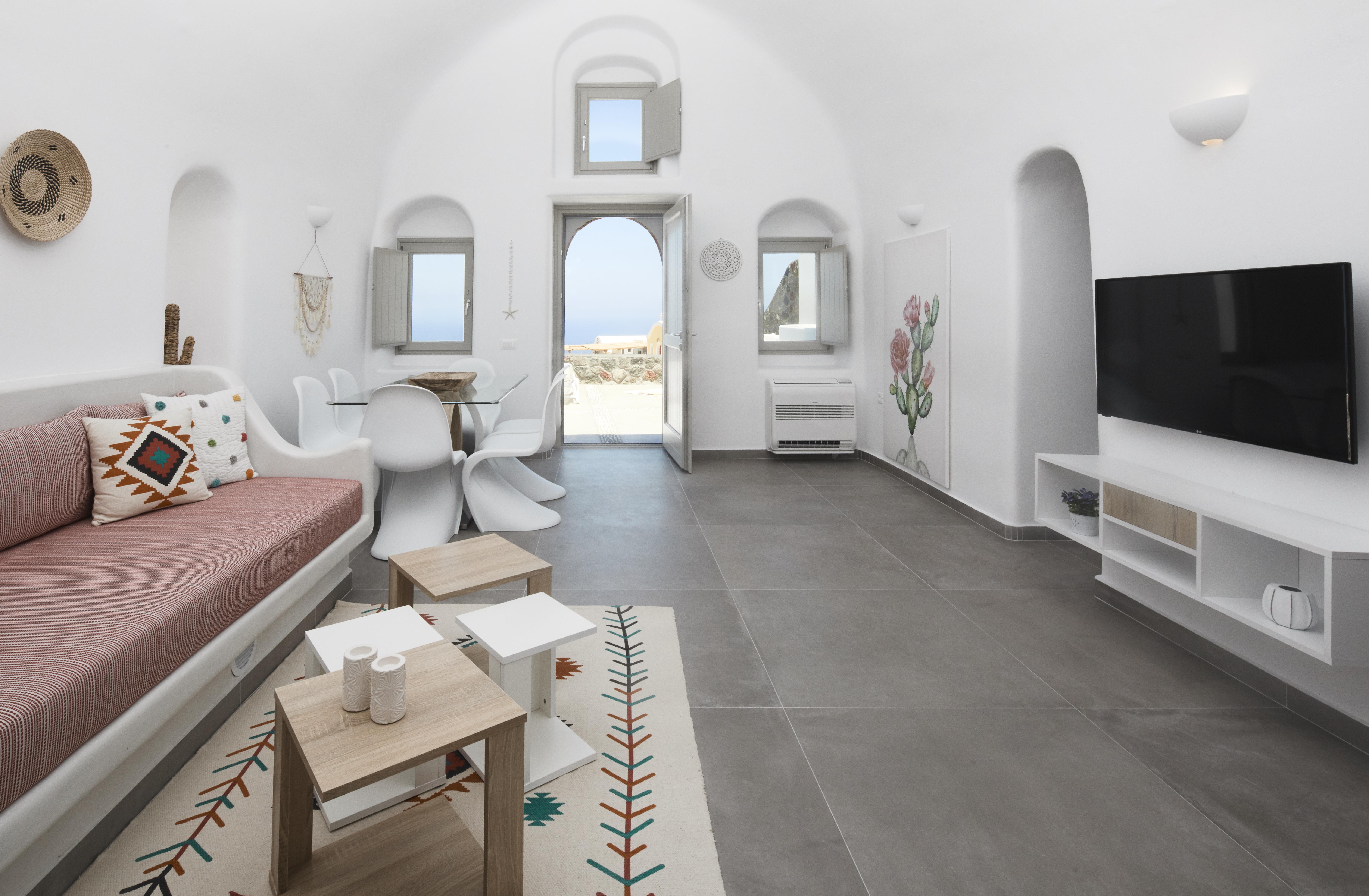 Mellow Luxury Cave 3* Oia (Santorini)