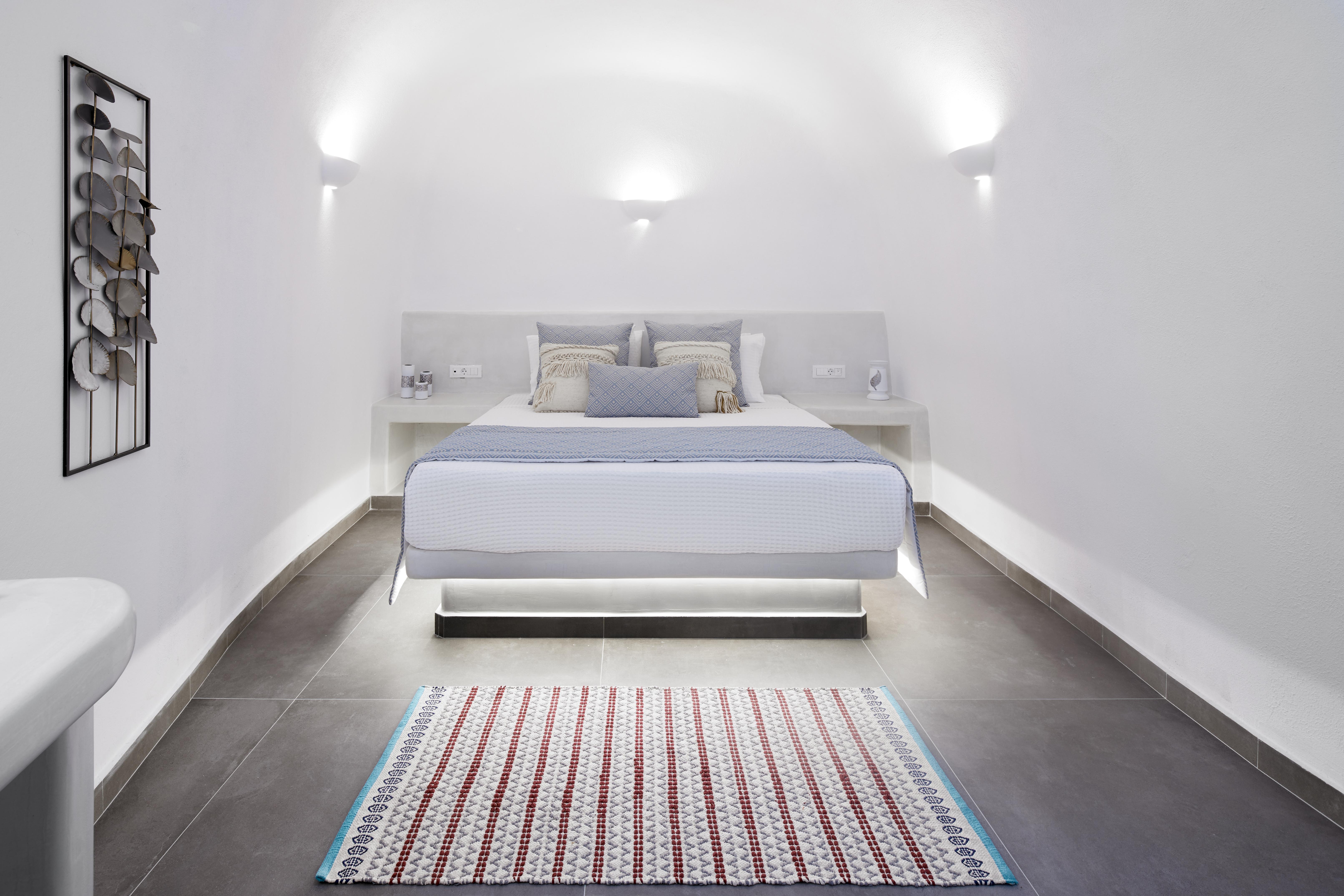 Mellow Luxury Cave 3* Oia (Santorini)
