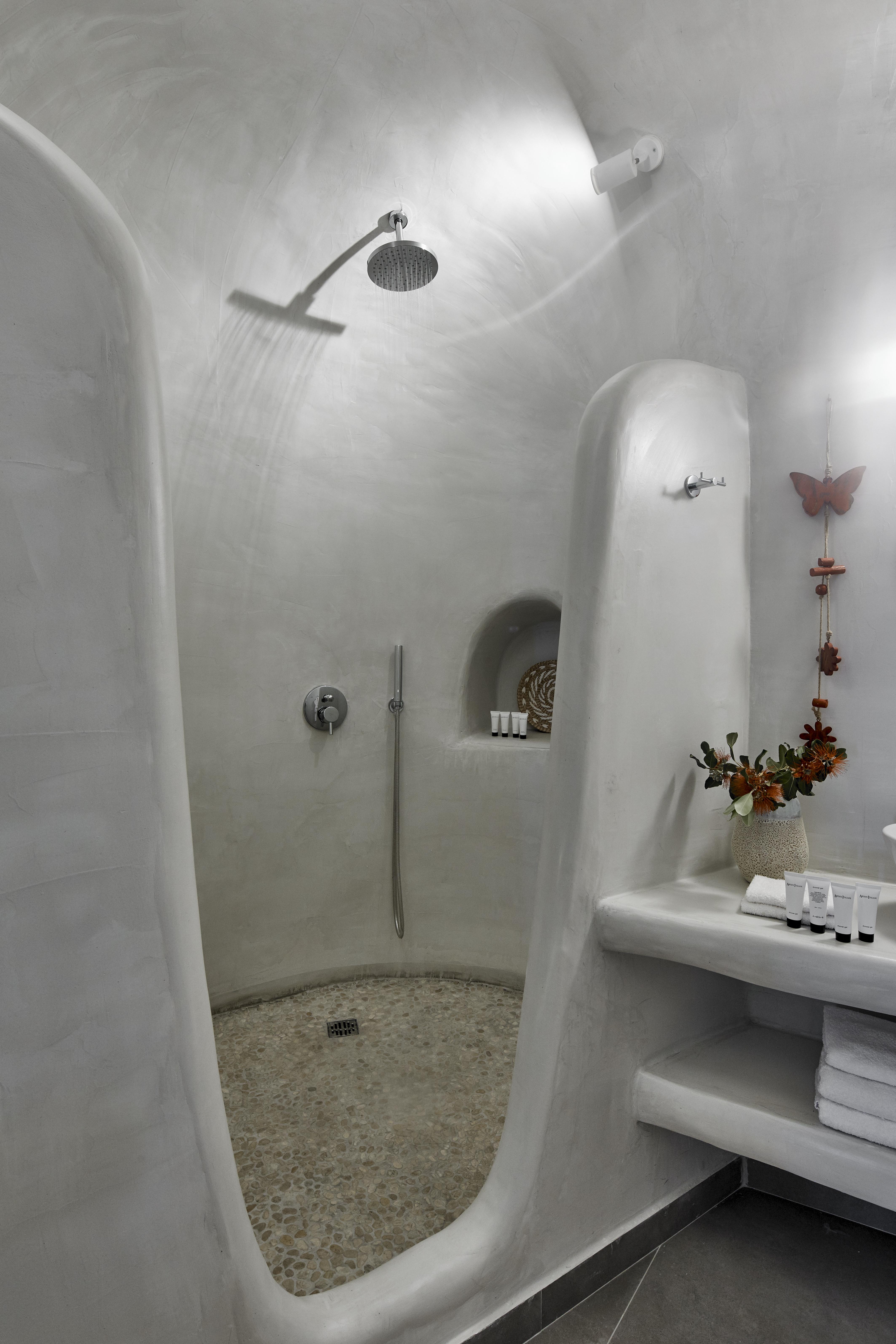 Mellow Luxury Cave Hotel Oia (Santorini)