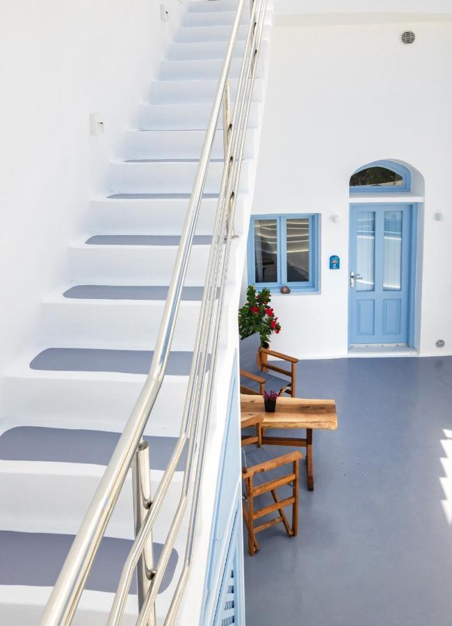 Sunborn Oia (Santorini)