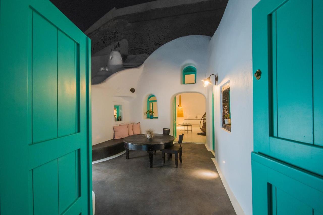 Sophia Finikia Oia (Santorini)