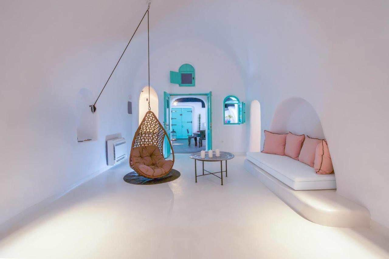 Sophia Finikia Oia (Santorini)
