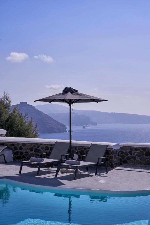 Mr And Mrs White - Santorini Hotel