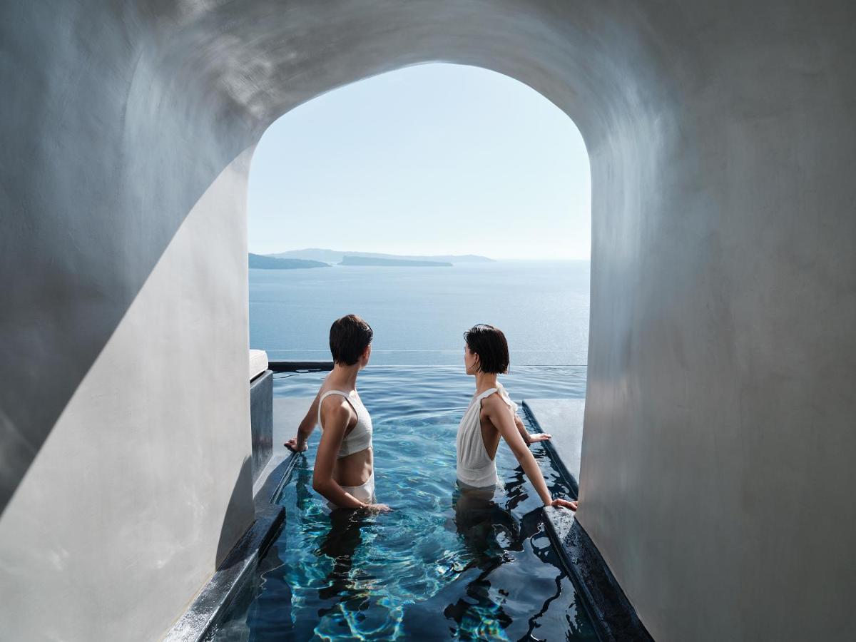 Abyss Hotel
