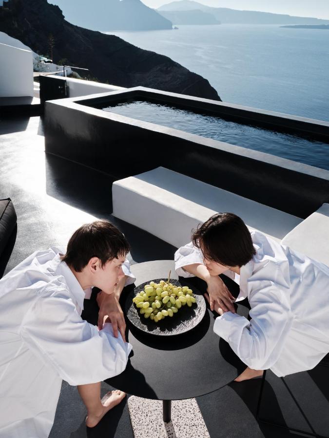 Abyss Oia (Santorini)
