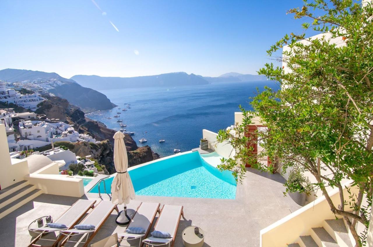 Elegant Santorini Villa Ioulia Private Pool Air Conditioning 3 Bedrooms