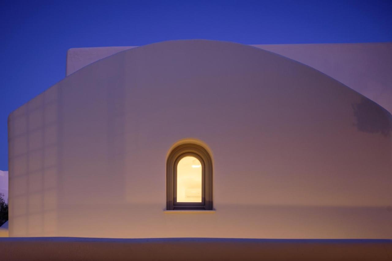 Treasures Art Oia (Santorini)