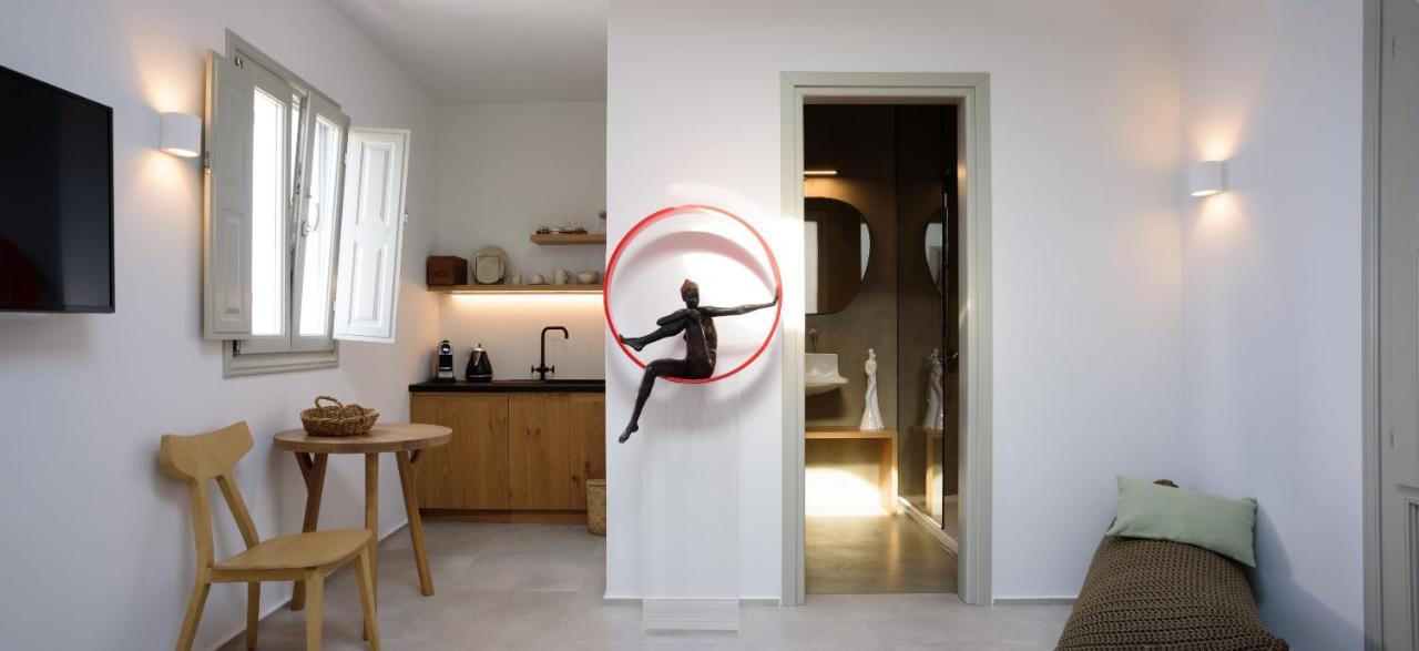Treasures Art Apartment