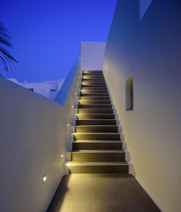 Treasures Art * Oia (Santorini)