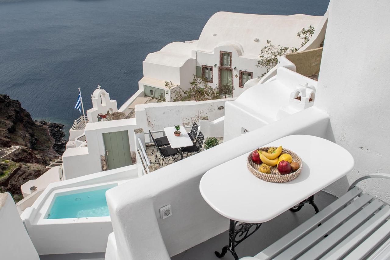 Ambi Santorini Villa *
