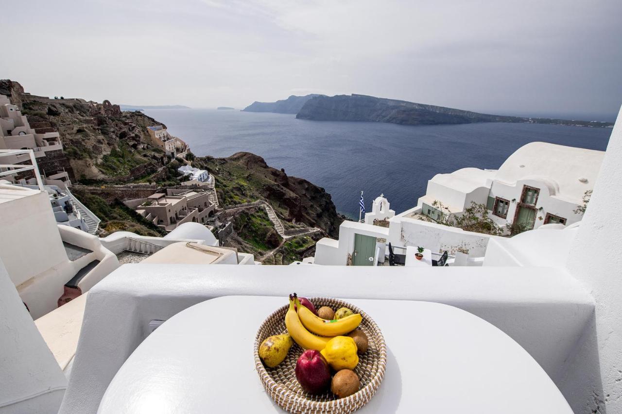 Ambi Santorini Villa