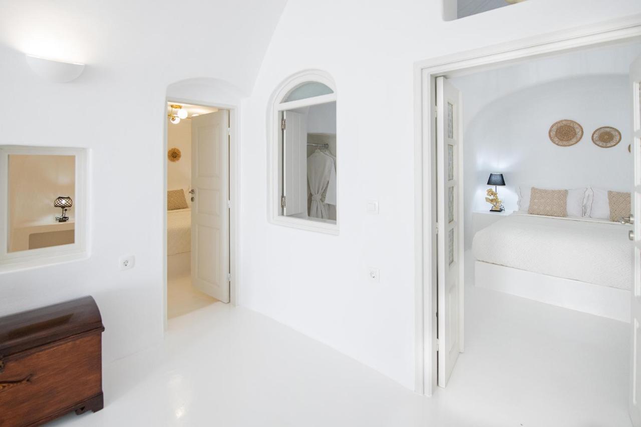 Ambi Santorini Oia (Santorini)