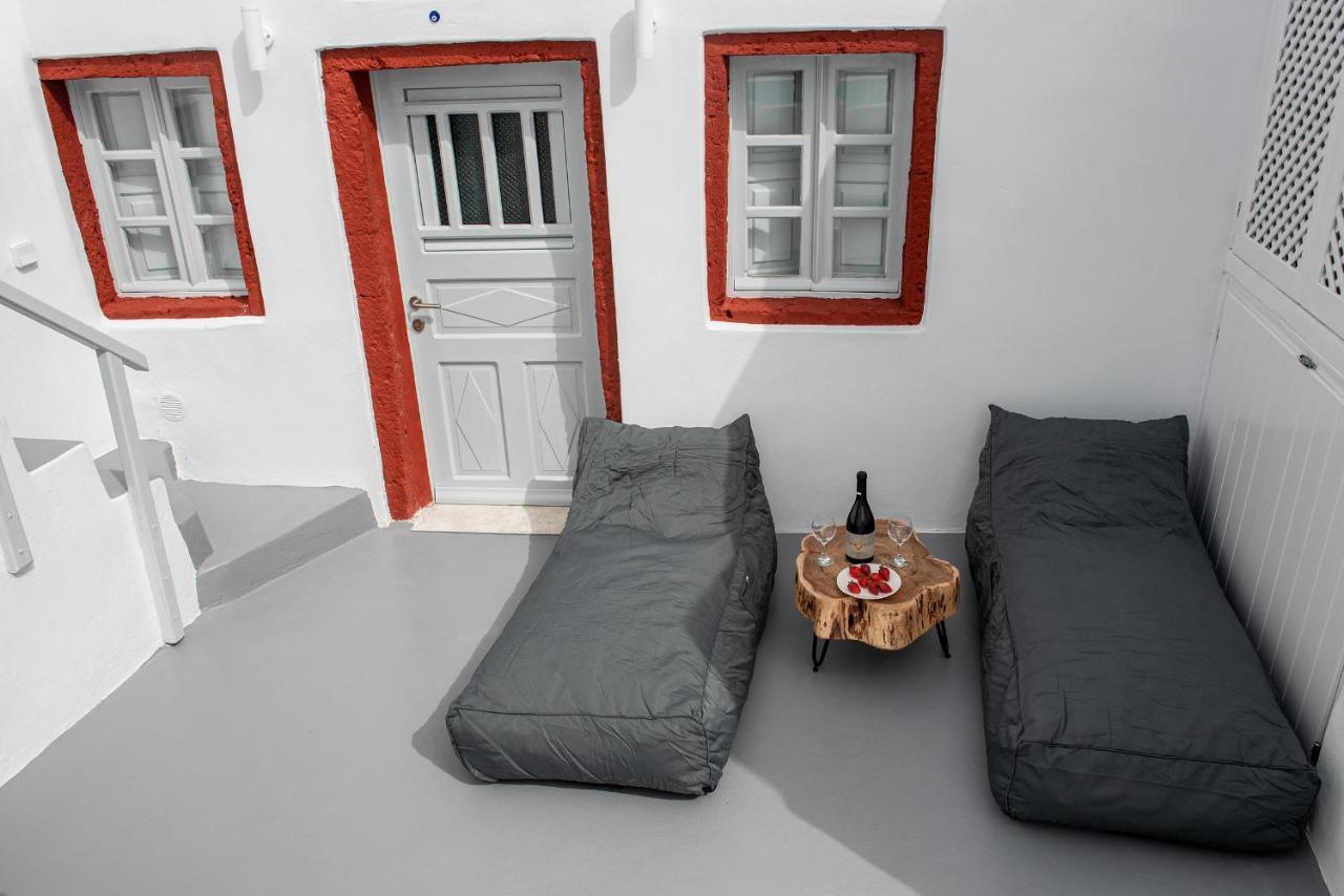Ambi Santorini
