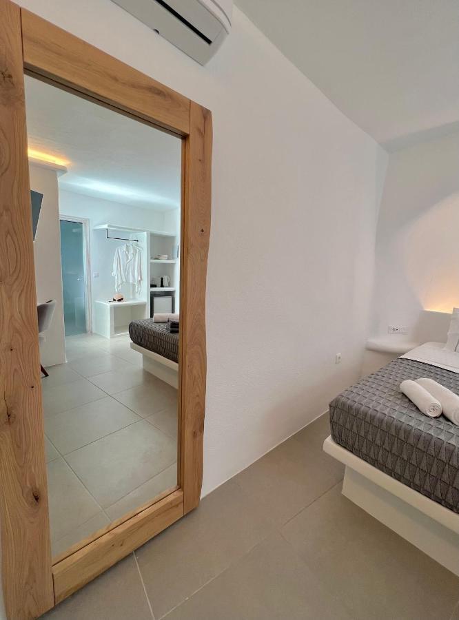 Angle Cavehouse * Oia (Santorini)