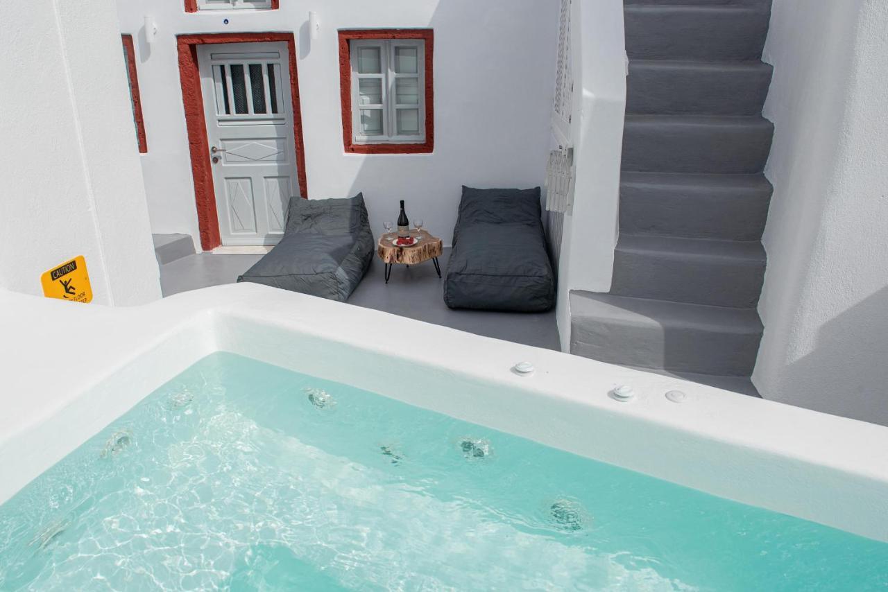Ambi Santorini Villa