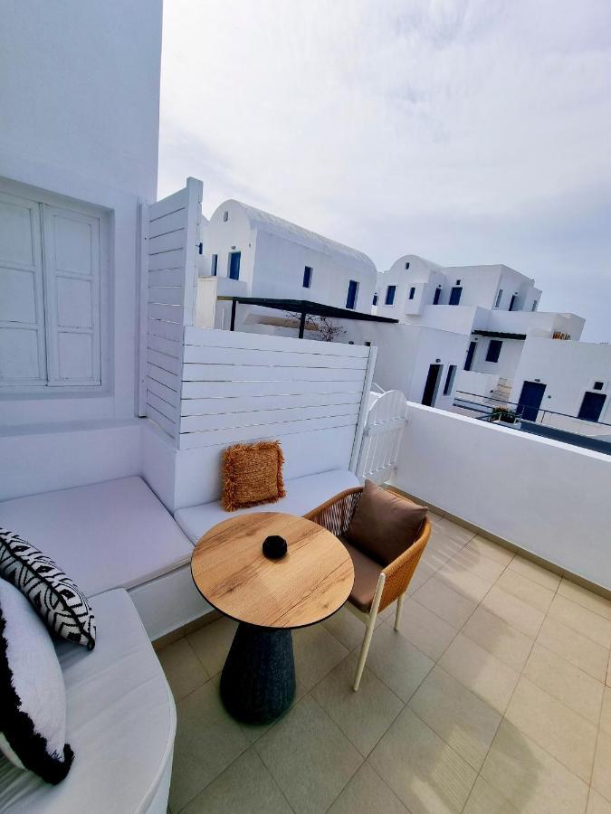 Lovely House At Village Center *