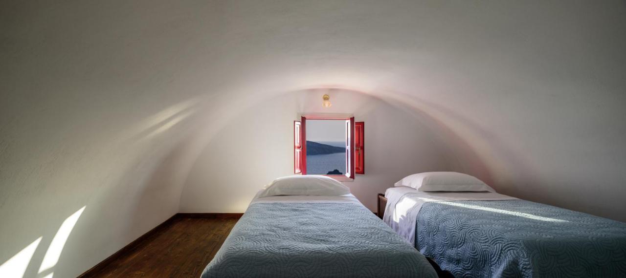 Nikos Aparthotel Oia (Santorini)
