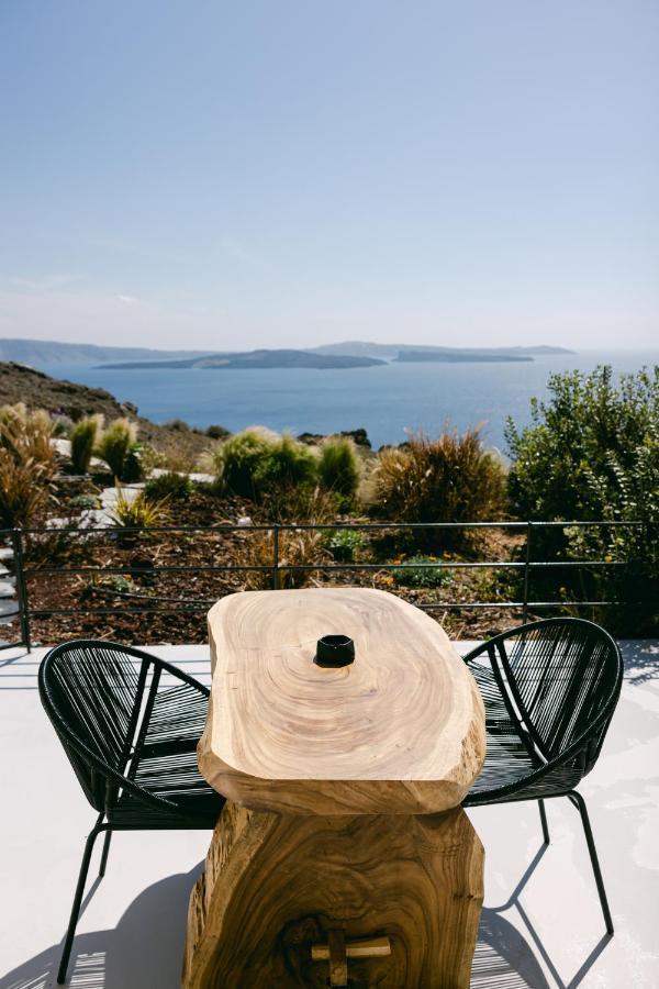 Le Cote * Oia (Santorini)