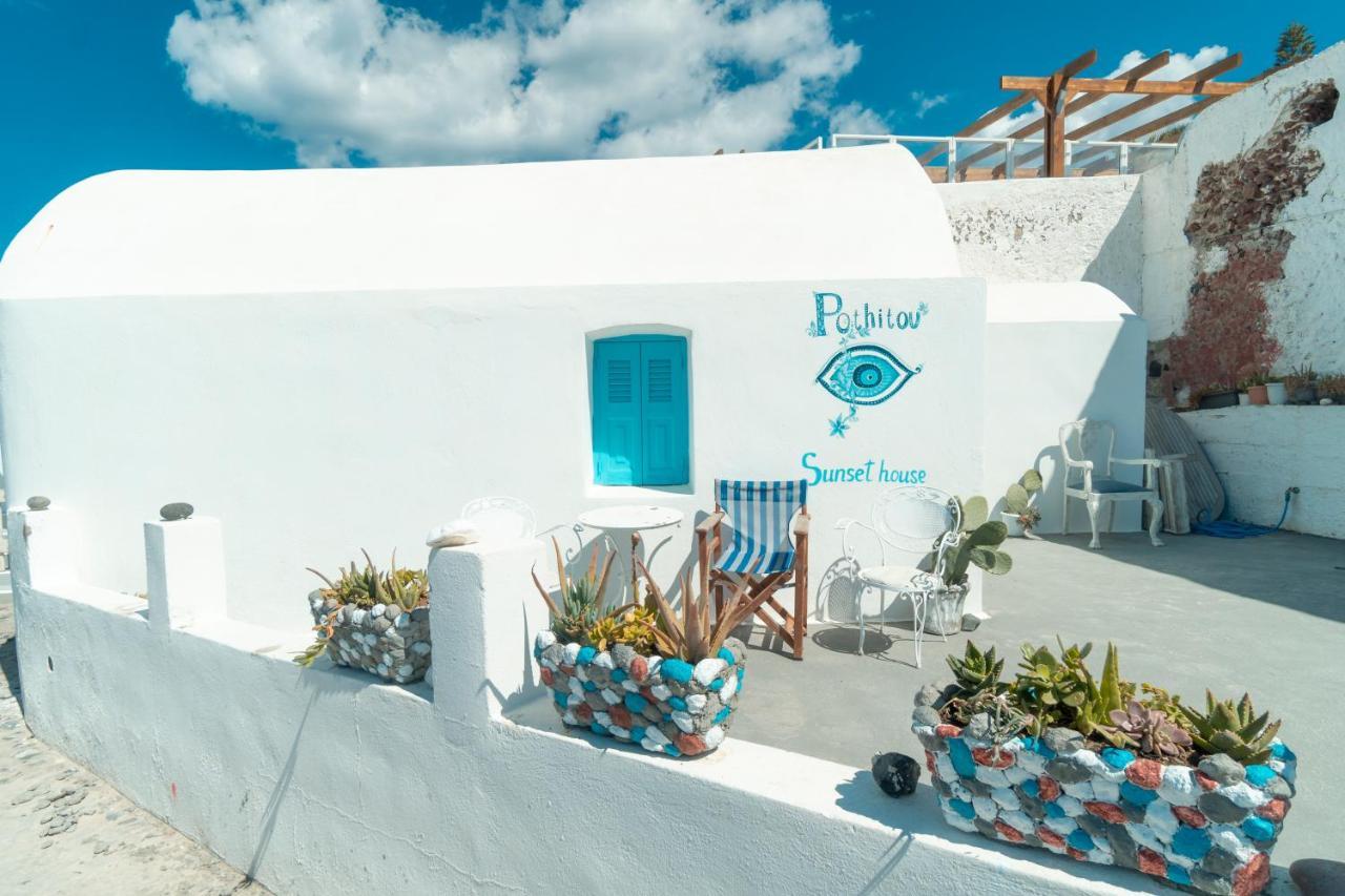 Sunset House Pothitou * Oia (Santorini)