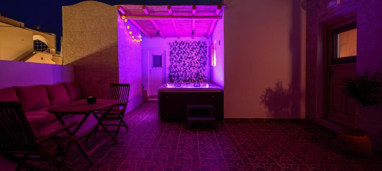 Heart Of - Private House With Jacuzzi Apartment