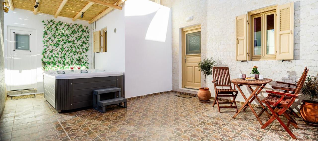 Apartment Heart Of - Private House With Jacuzzi Oia (Santorini)