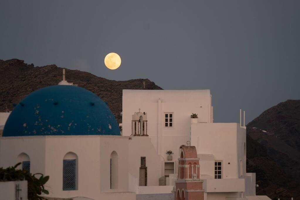 Gala -volcano View Apartment Oia (Santorini)