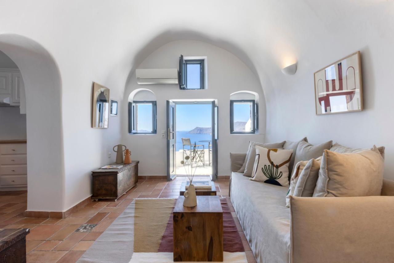 Bluedome Cavehouses By Otium * Ia