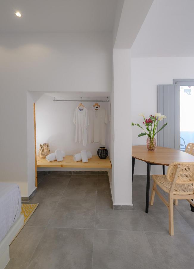 Thoe Apartment Oia (Santorini)