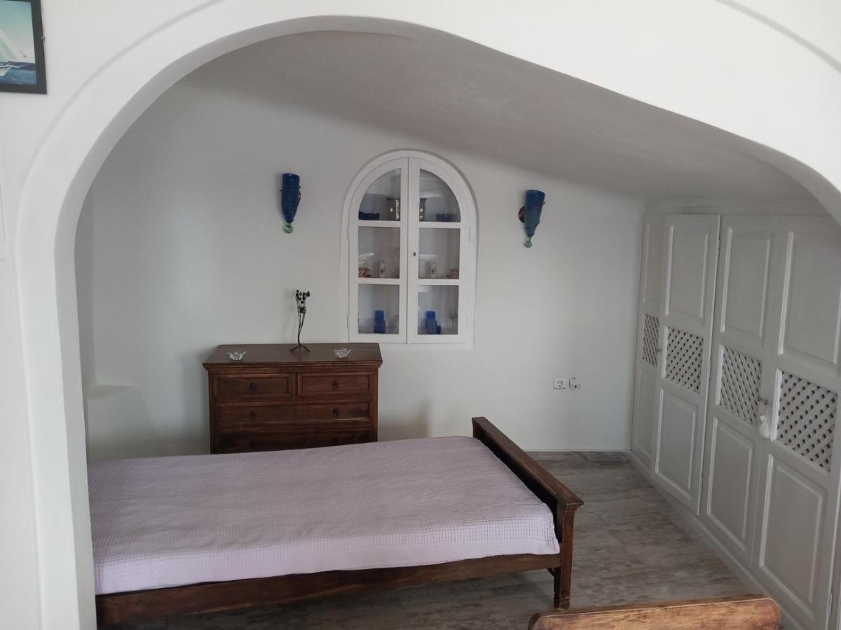 Captain John - Caldera & Sunset View Apartment