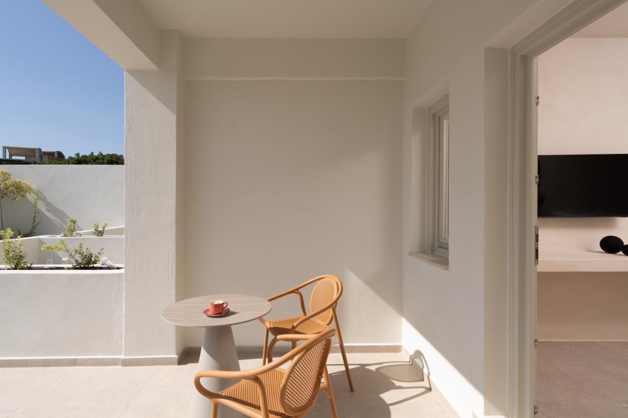 Acanthus Oia-private Hot Tub