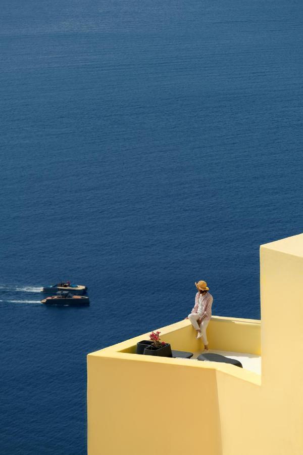 Ilivatos - Elegant On The Caldera's Edge