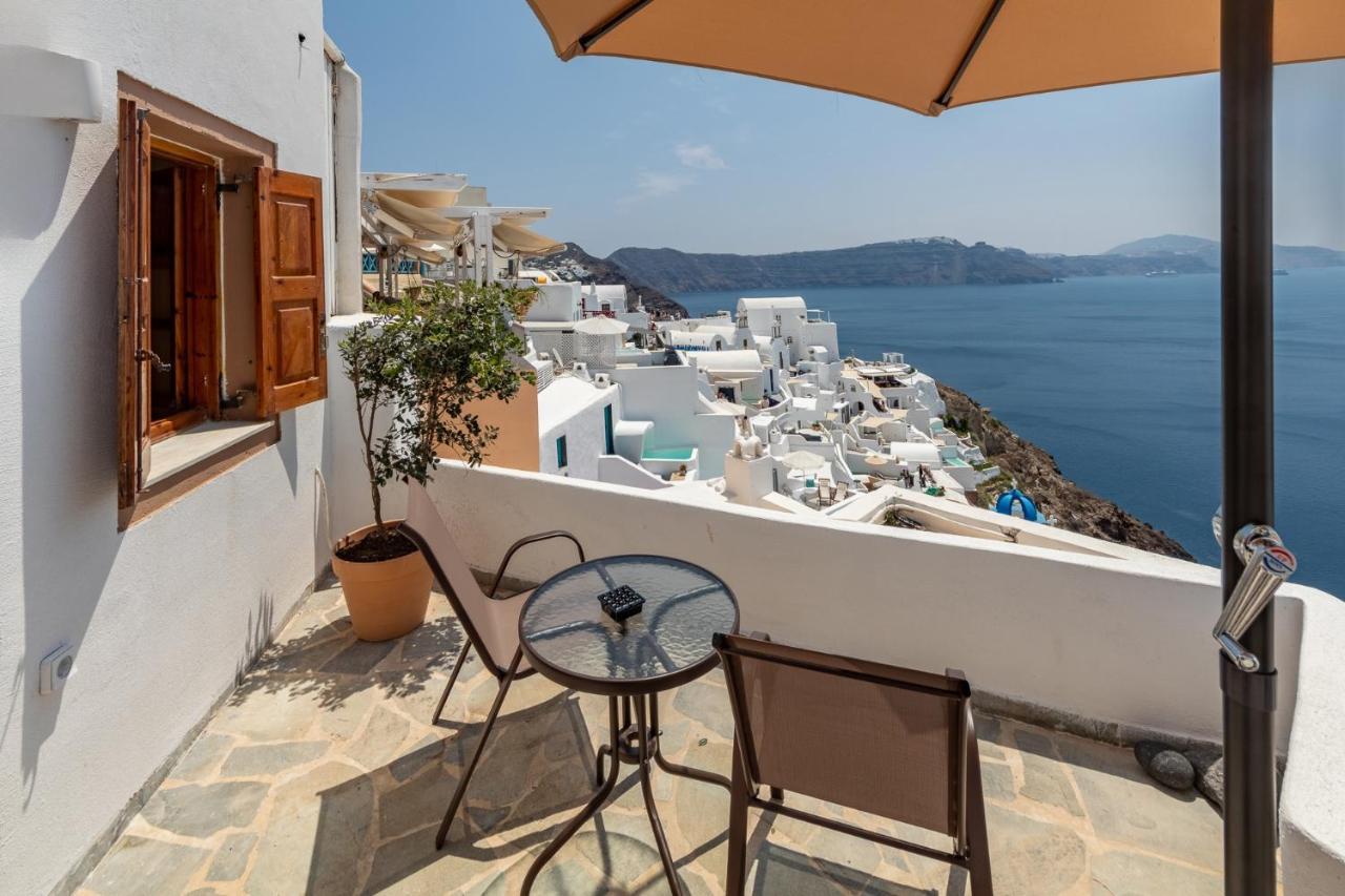 Ostria Caldera Oia (Santorini)
