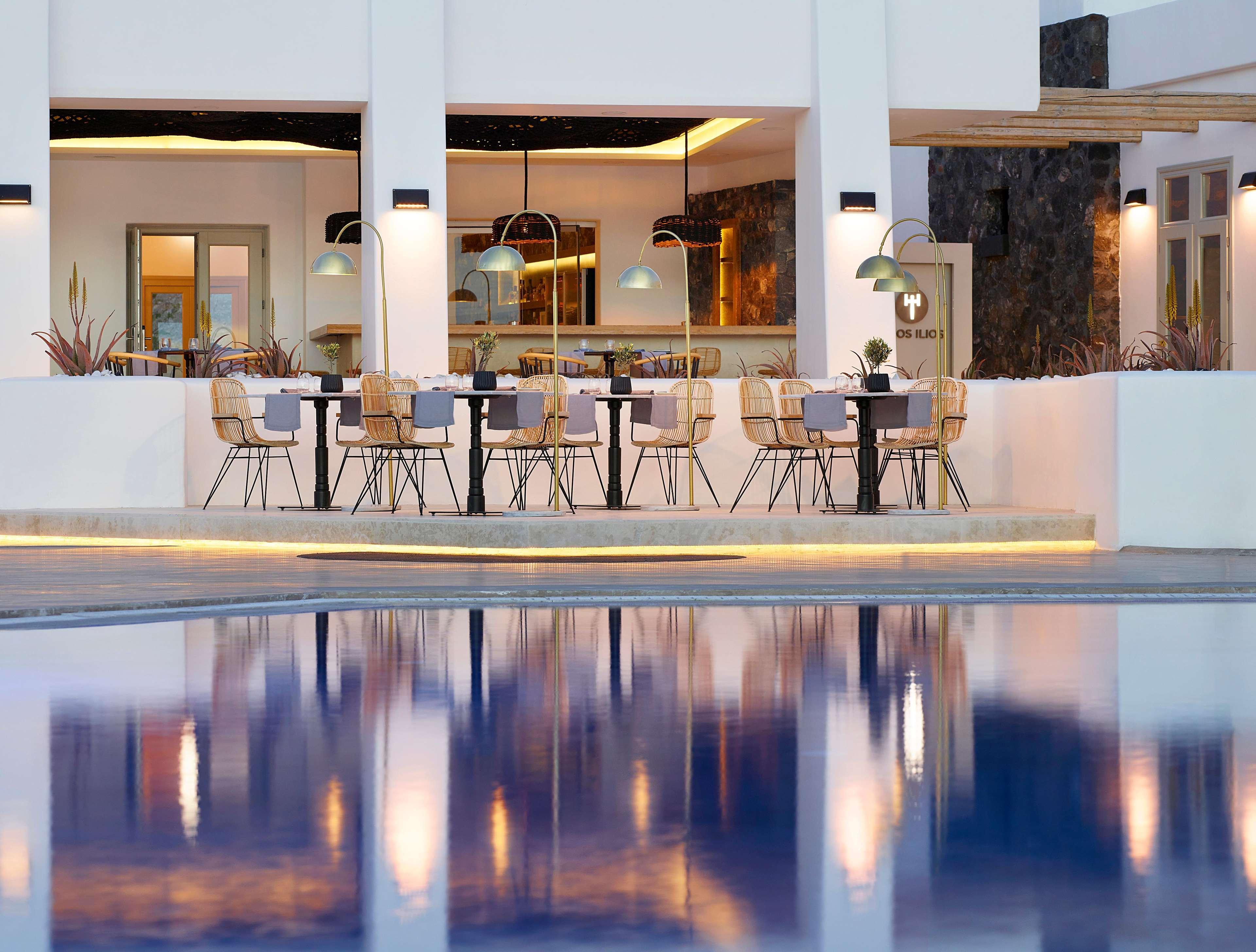 Santo Pure & Hotel Oia (Santorini)